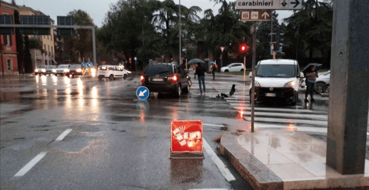 Pioggia E Tre Incidenti In Citt Investito Un Nonno Vigile Tgverona