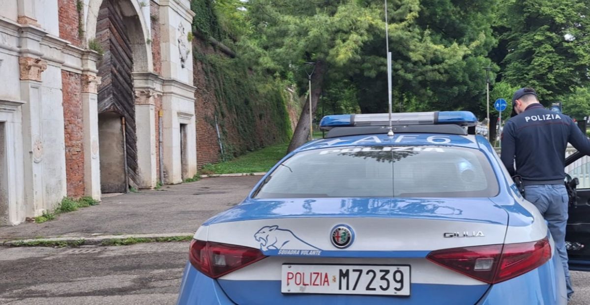 Rapina Baby Gang 10 Giorni Fa A Porta Vescovo Questore Emette Avvisi