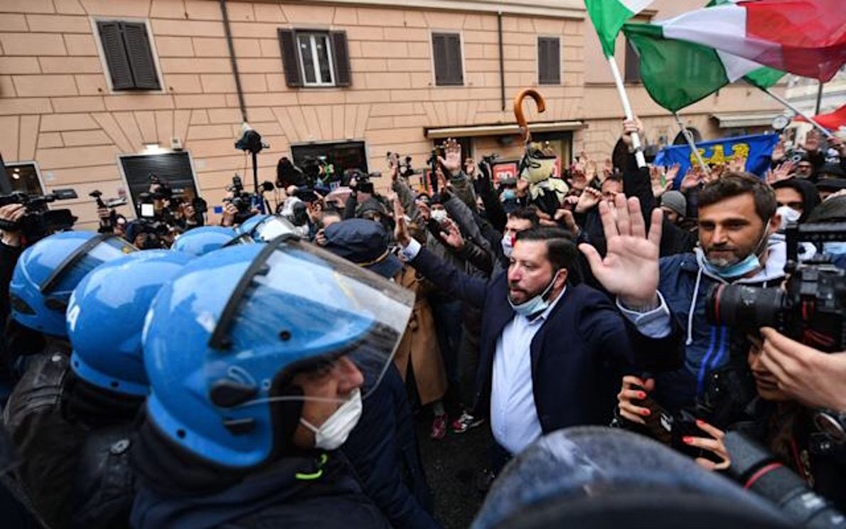 Scontri protesta a Roma