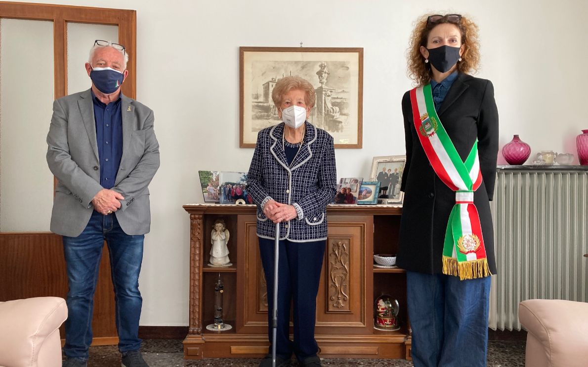 Elena Gottardo festeggia 100 anni