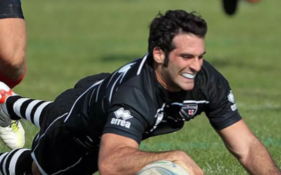 Lorenzo Innocenti con la maglia del Petrarca Rugby