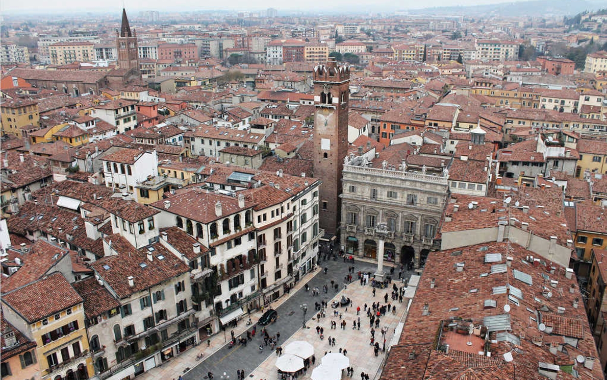 Verona dall&#8217;alto, Piazza Erbe