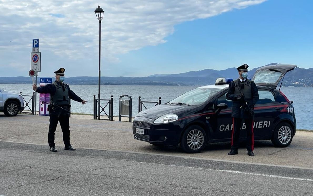 Carabinieri sul lago di Garda