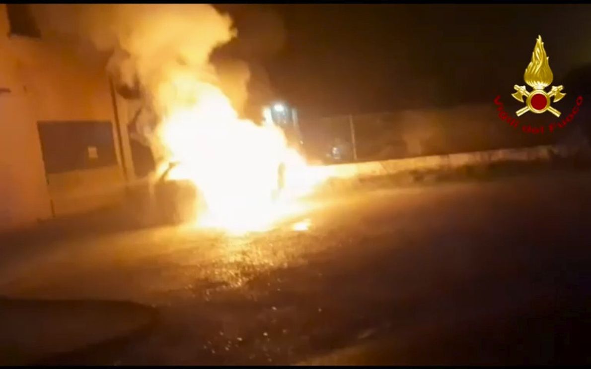 Auto in fiamme a Vigonza