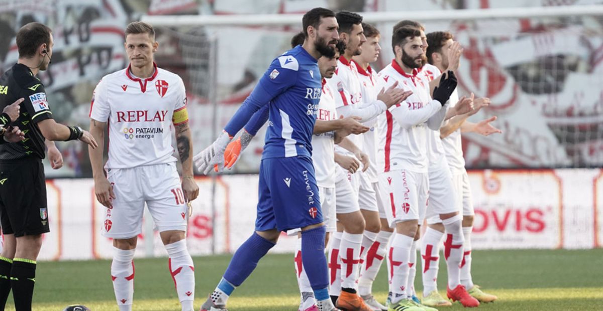 Padova Cuore E Tecnica! Battuta La Triestina (0-2) E Tiene Aperti I ...