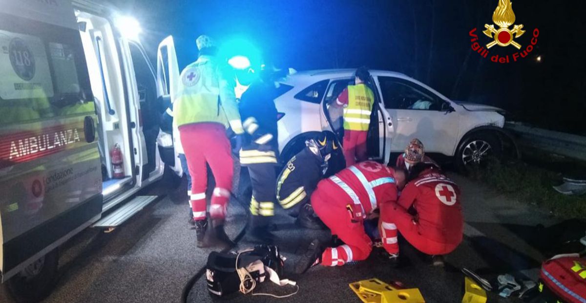 Schianto Frontale Lungo La SR 308, Traffico In Tilt E Feriti | TgPadova ...