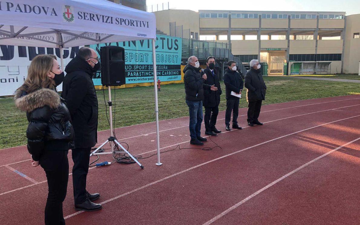 via i lavori all’Euganeo