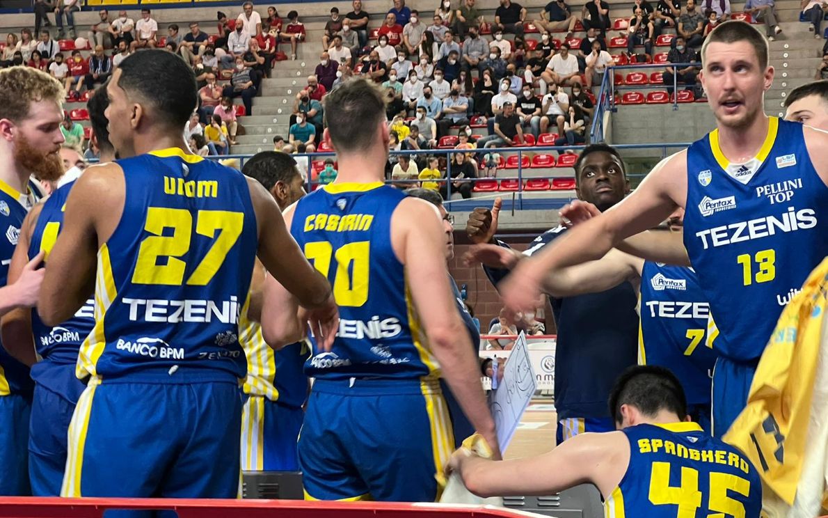 Tezenis a Mantova