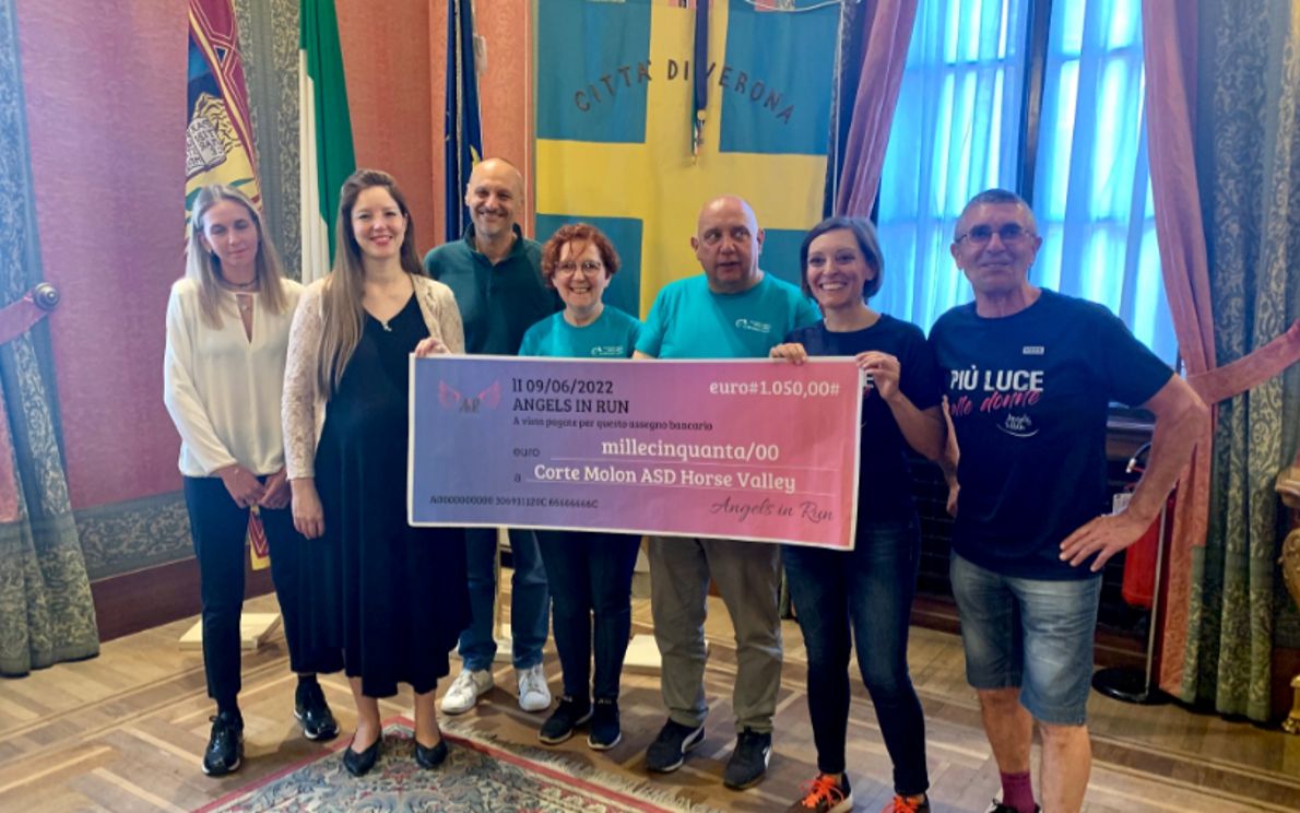 Le runner donano oltre mille euro per le donne vittime di violenza |  TgVerona | Telenuovo