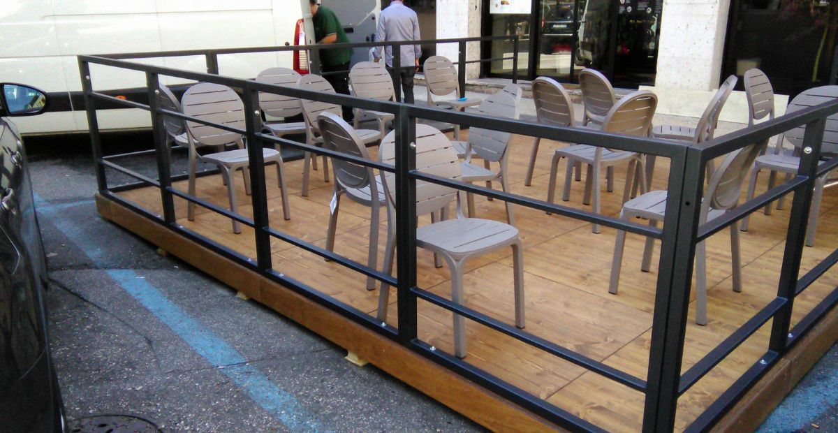 Plateatico , stallo blu