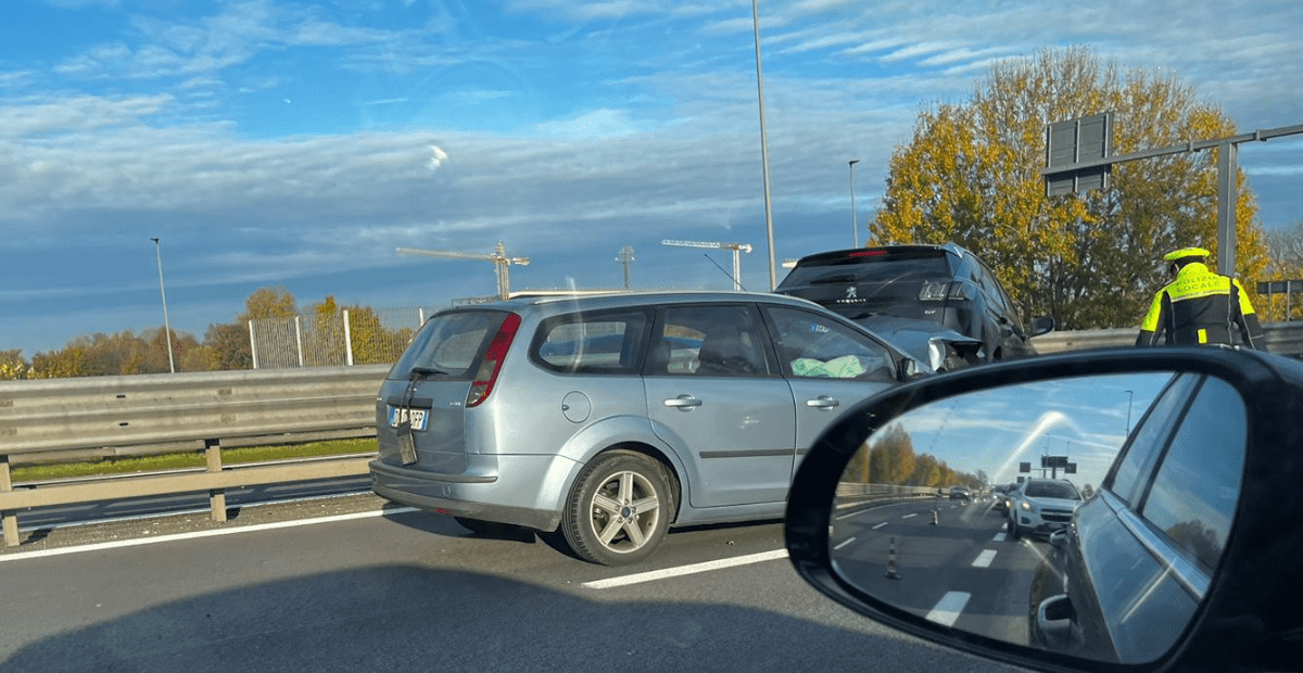 Tamponamento in Corso Australia, traffico in tilt in tangenziale i