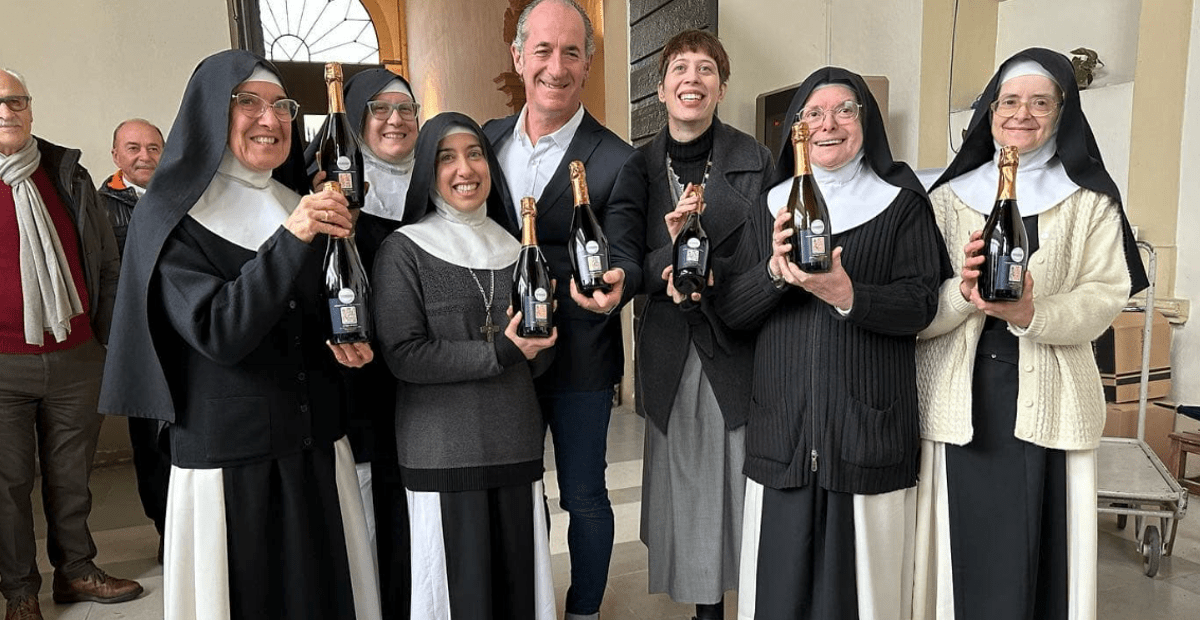 Suore Di Clausura Numero Di Telefono Zaia visita convento di suore di clausura che producono Prosecco docg
