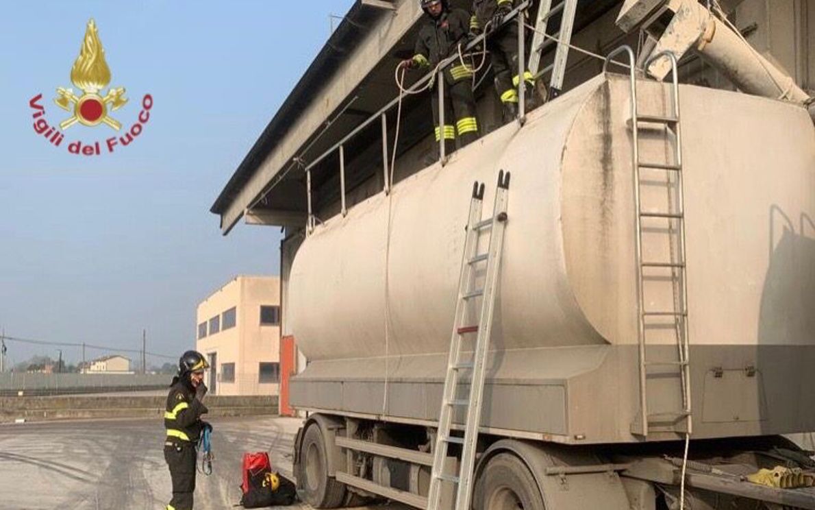 Morto Cadendo Nella Cisterna, La Vittima è Un Autotrasportatore 46enne ...