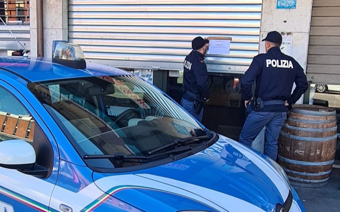 Polizia, chiusura bar in via dei Colli a Padova