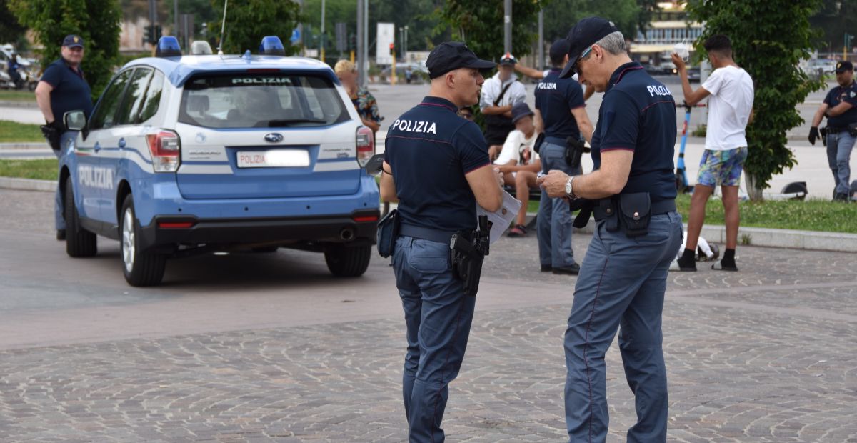 Week-end Di Controlli Per La Polizia Di Stato: Più Di 6mila Persone ...