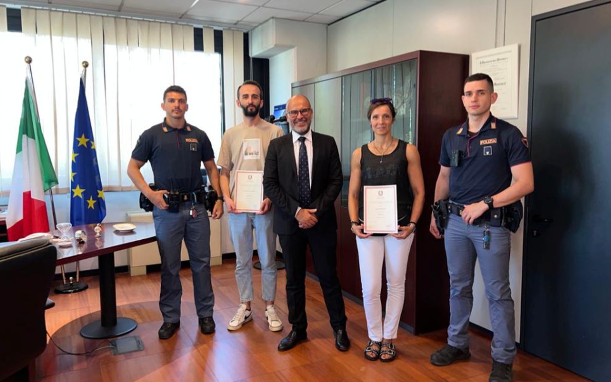 Lacquaniti consegna attestato