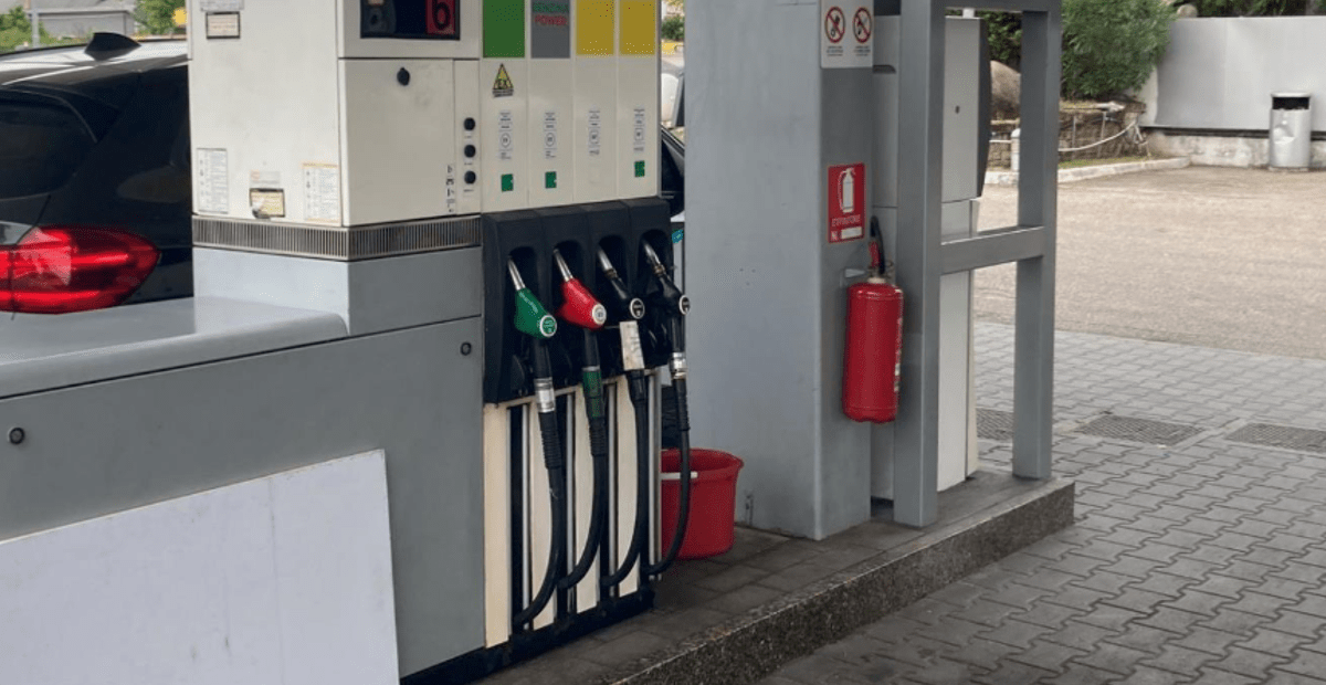 Gasolio Misto A Kerosene, Sequestrati 20mila Litri A Verona VIDEO ...