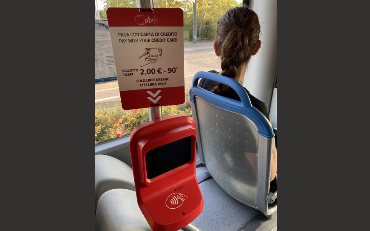 Carta di credito sui bus