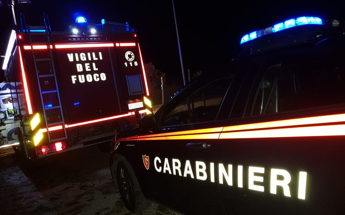 carabinieri e Vigili del fuoco