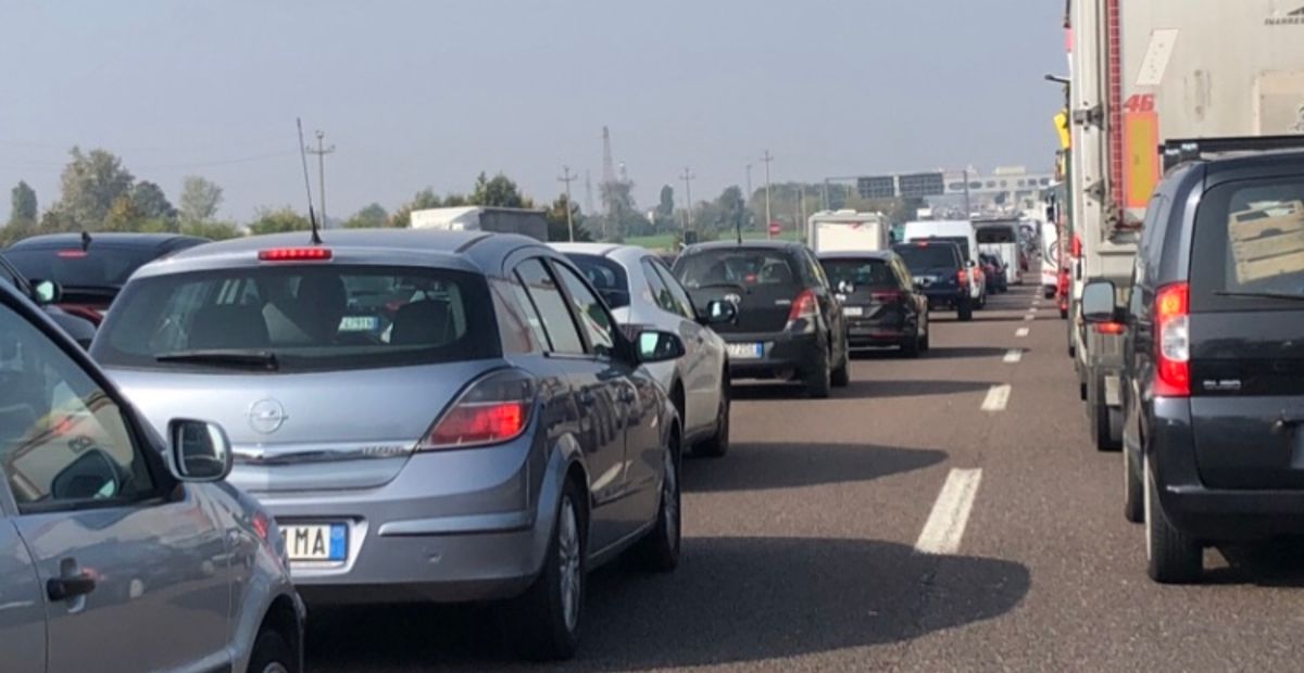 Coda in autostrada tra Padova Ovest e Grisignano