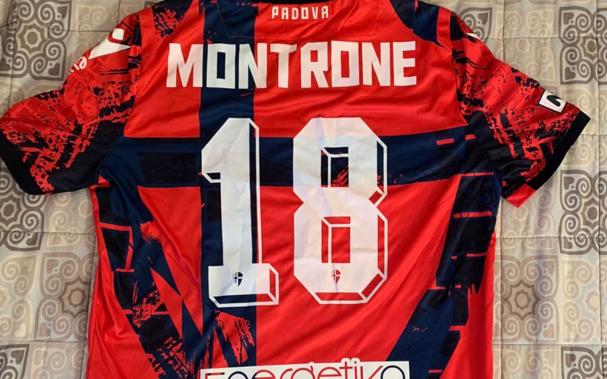 La maglia di Andrea Montrone