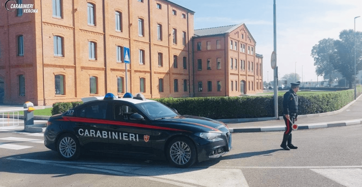 Intervengono Per “rumori Molesti”: Trovano Hashish, 21enne In Manette ...