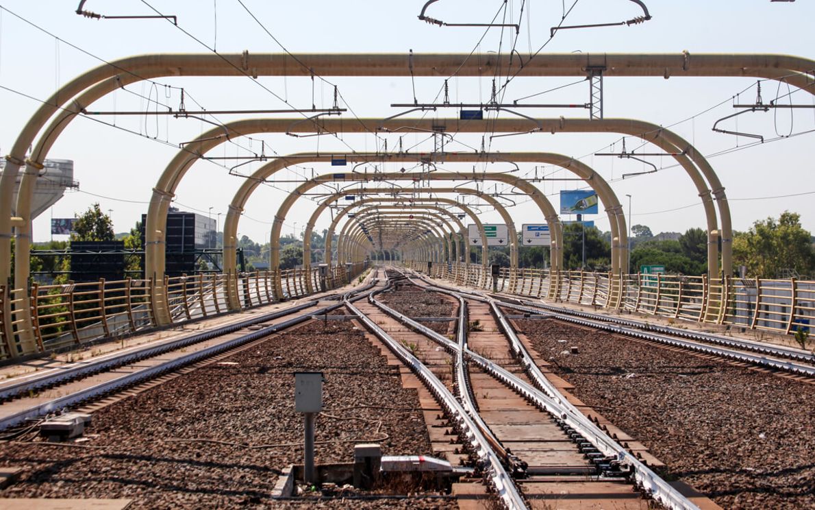 Fiamme su treno merci per Verona, due ferroviere intossicate TgVerona