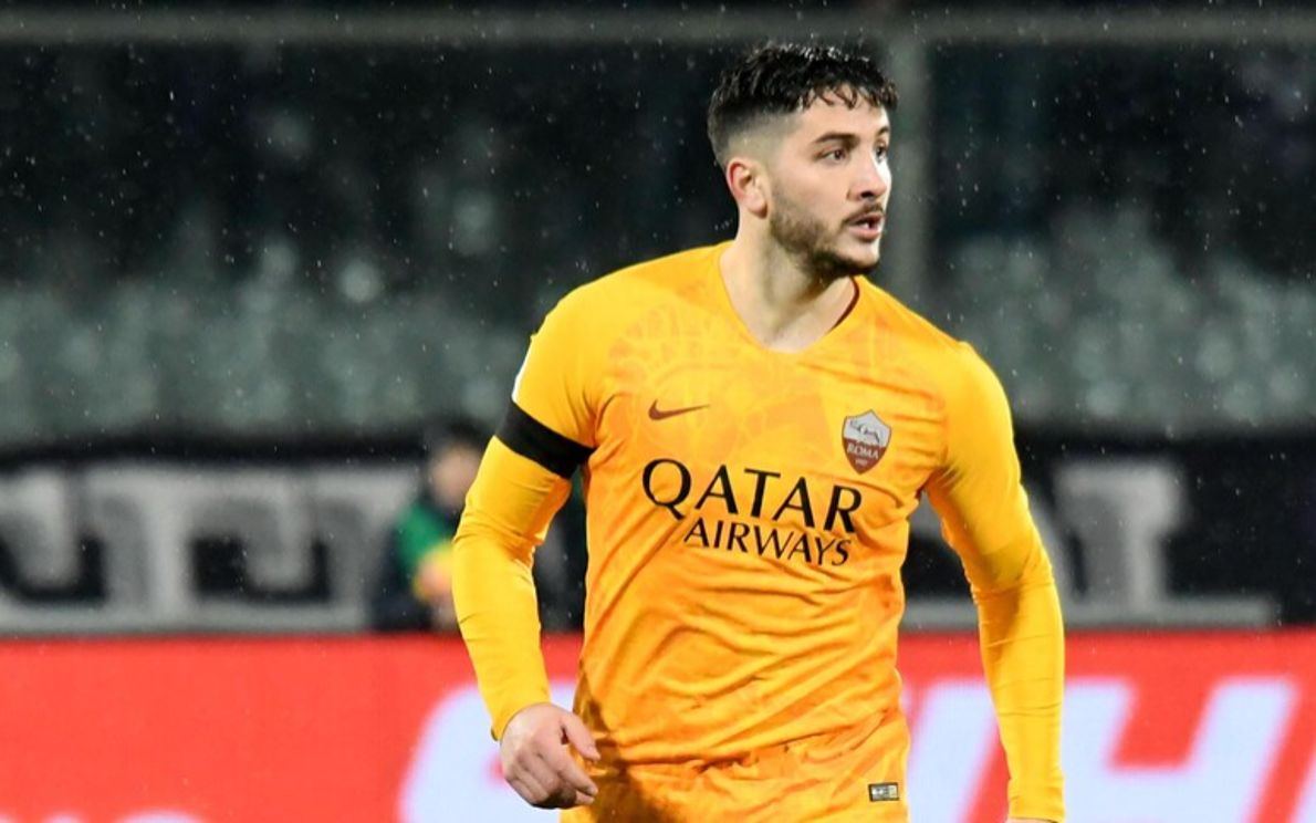 Manolas