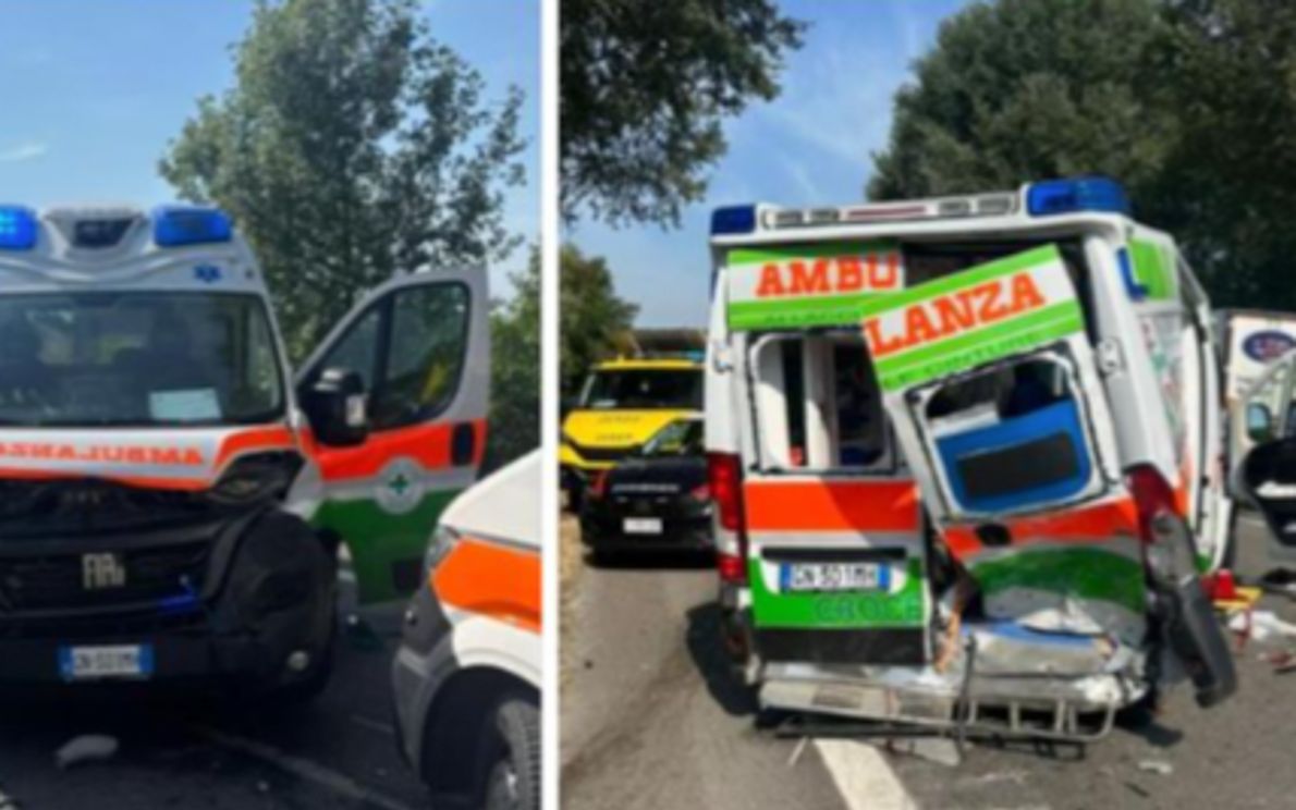 Le immagini della Croce Verde investita da un’auto
