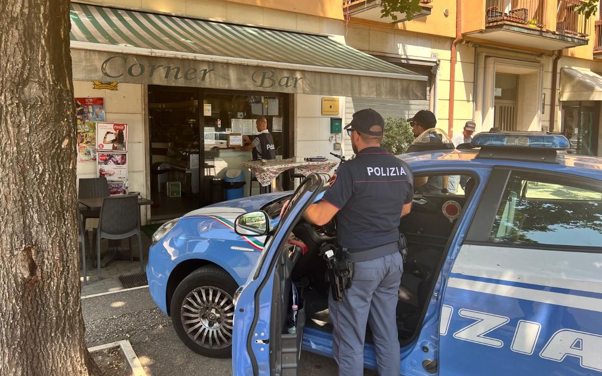 Il bar chiuso dalla Polizia