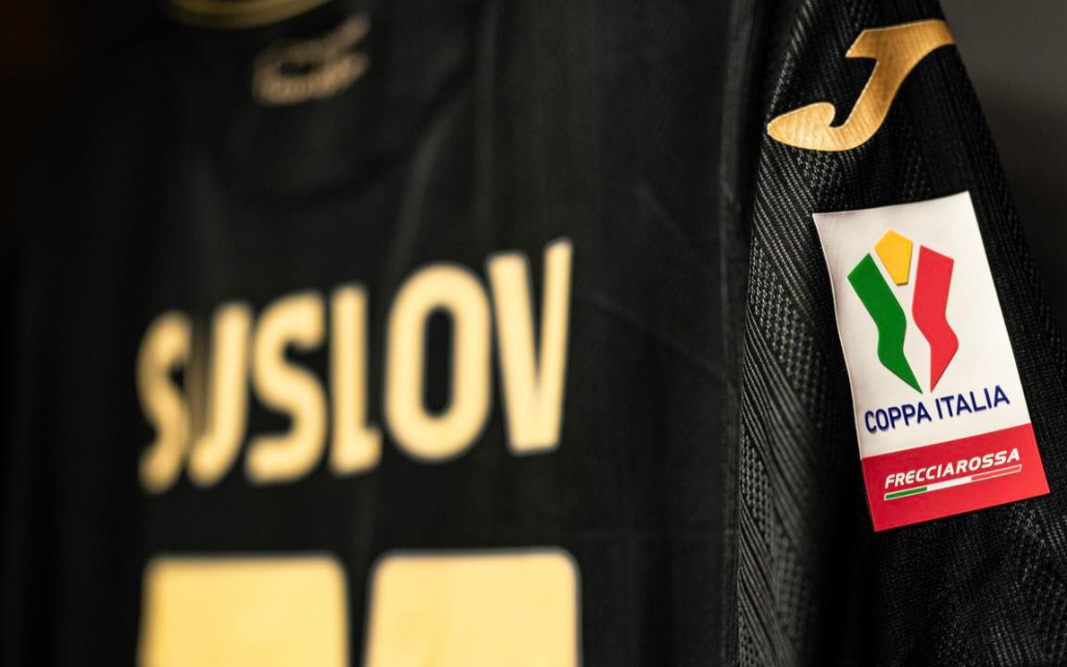 Suslov, maglia coppa italia, foto facebook