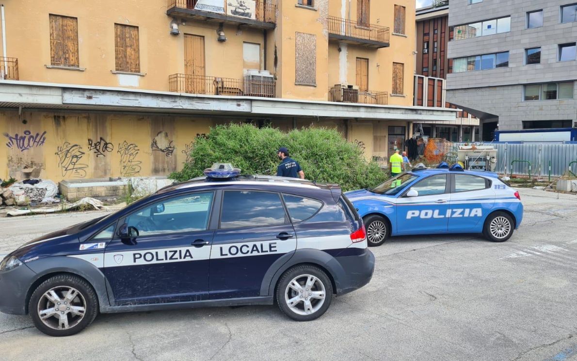 Polizia in Piazzale Boschetti