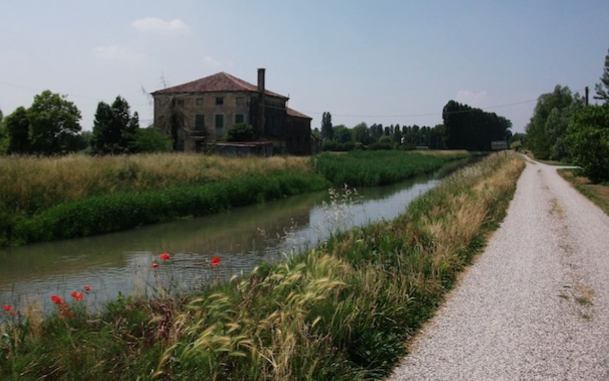 L’argine del Muson dei Sassi