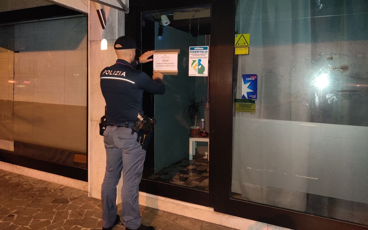 Circolo di via Piave chiuso dalla Polizia