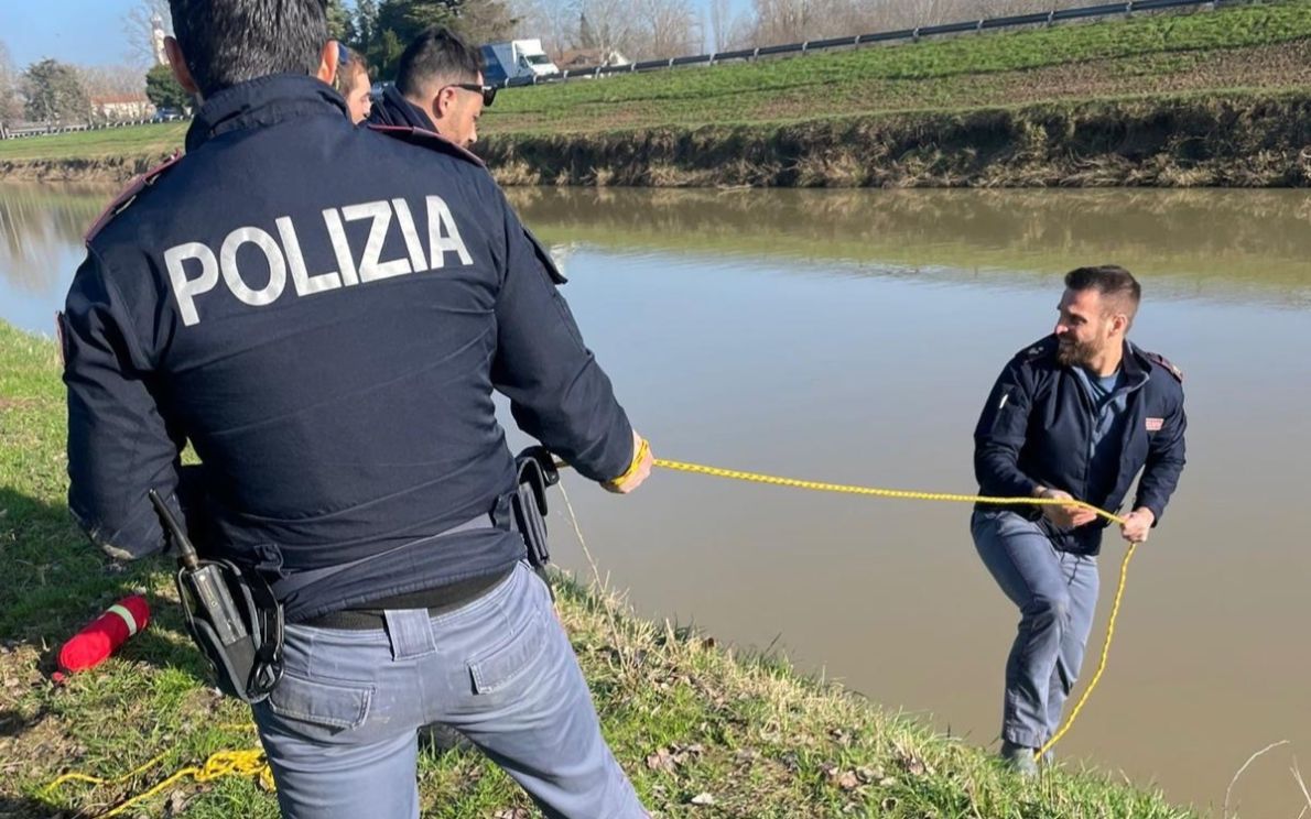 Polizia salva donna nel Bacchiglione