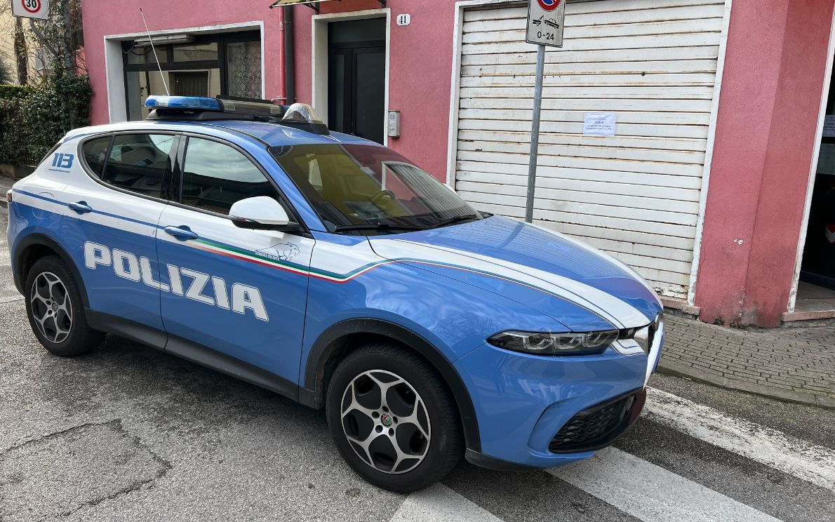 Polizia – locale chiuso