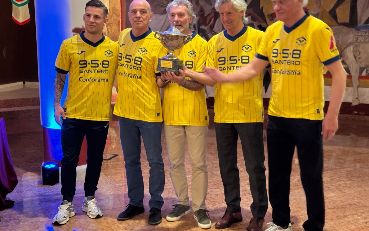 Suslov con le leggende dello scudetto