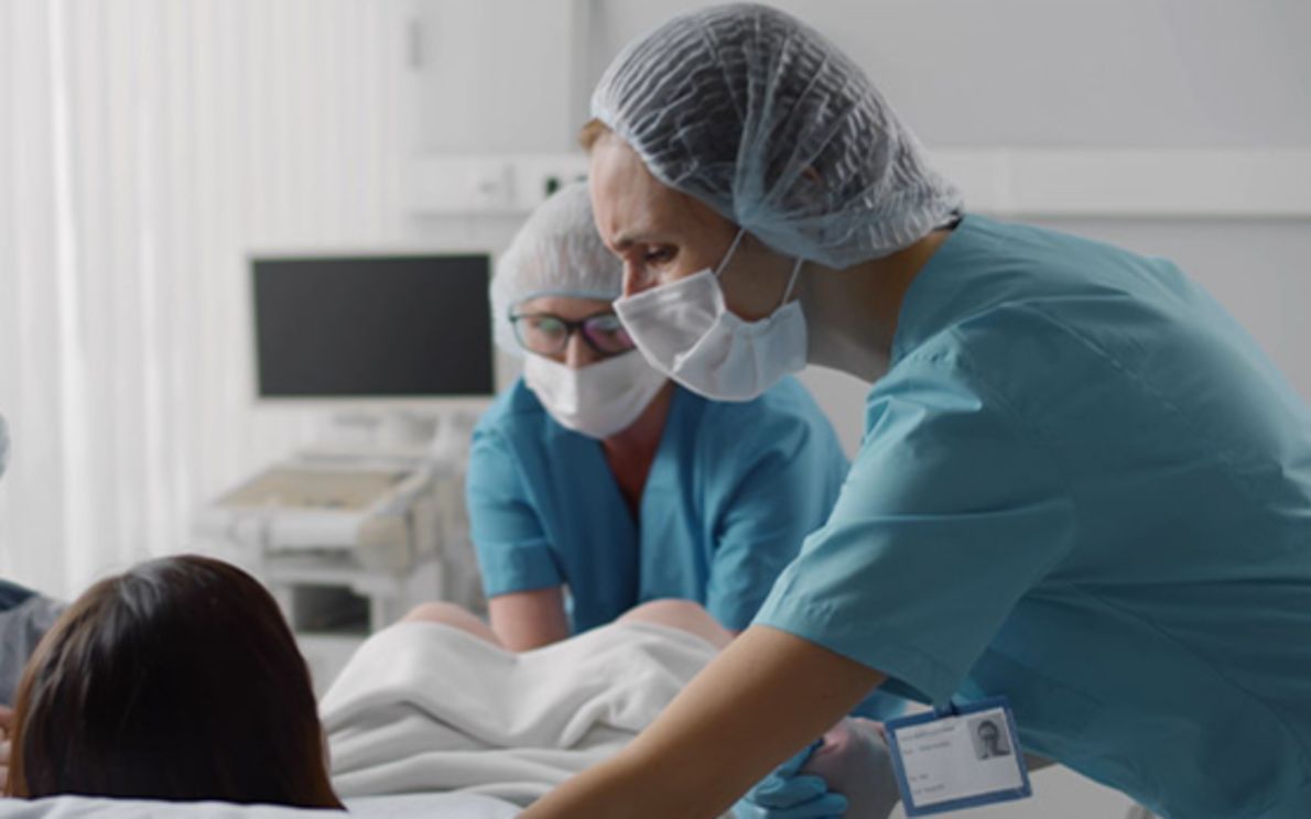 Ostetriche al lavoro