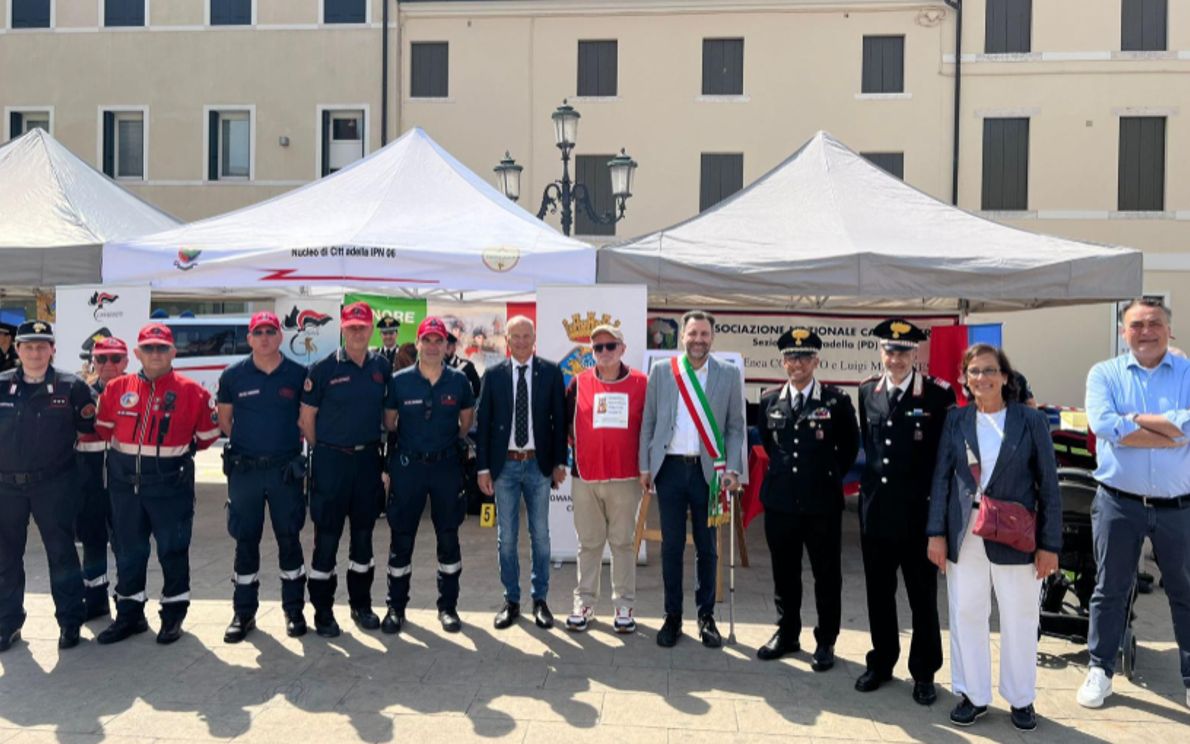 Lo stand dei carabinieri a Cittadella