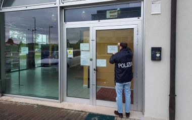 Polizia chiude il locale