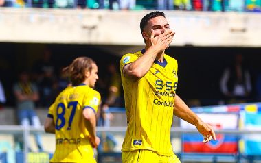 Coppola dopo il gol al Lecce (hellasverona)