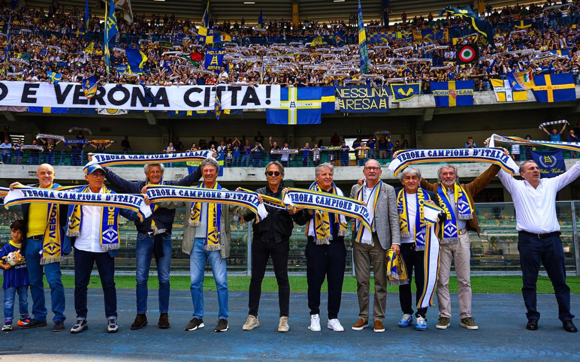 Écharpe Supporter Hellas Verona – Scudetto – écharpe De Foot Italienne