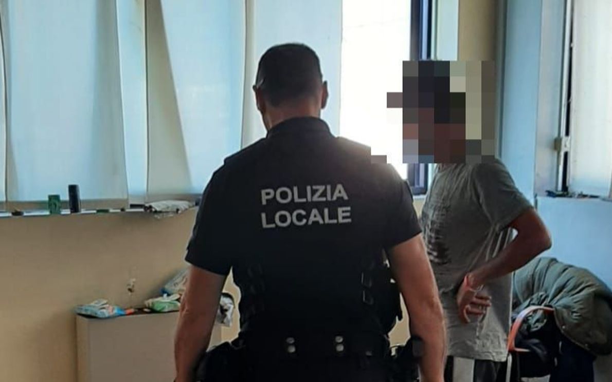 Villanova, straniero espulso
