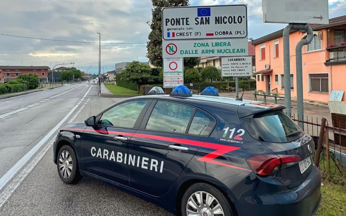Carabinieri a Ponte San Nicolò
