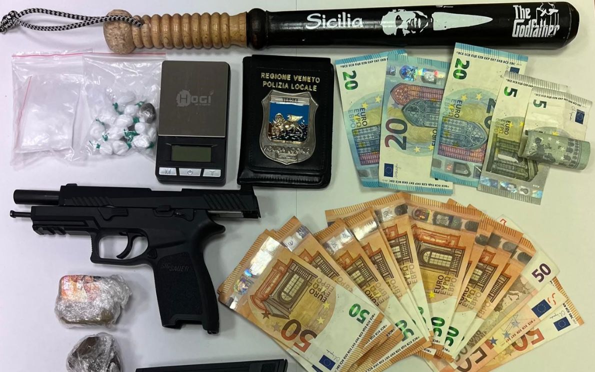 Materiale sequestrato
