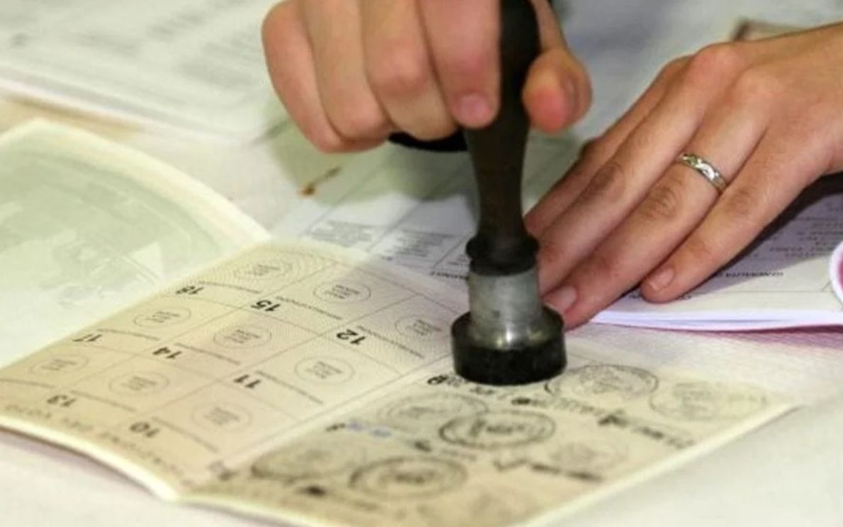 Componenti di seggio per il referendum