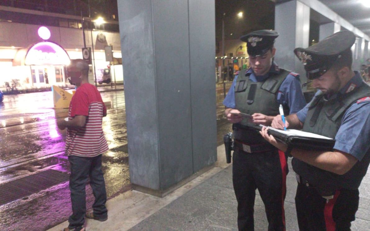 Carabinieri in zona rossa