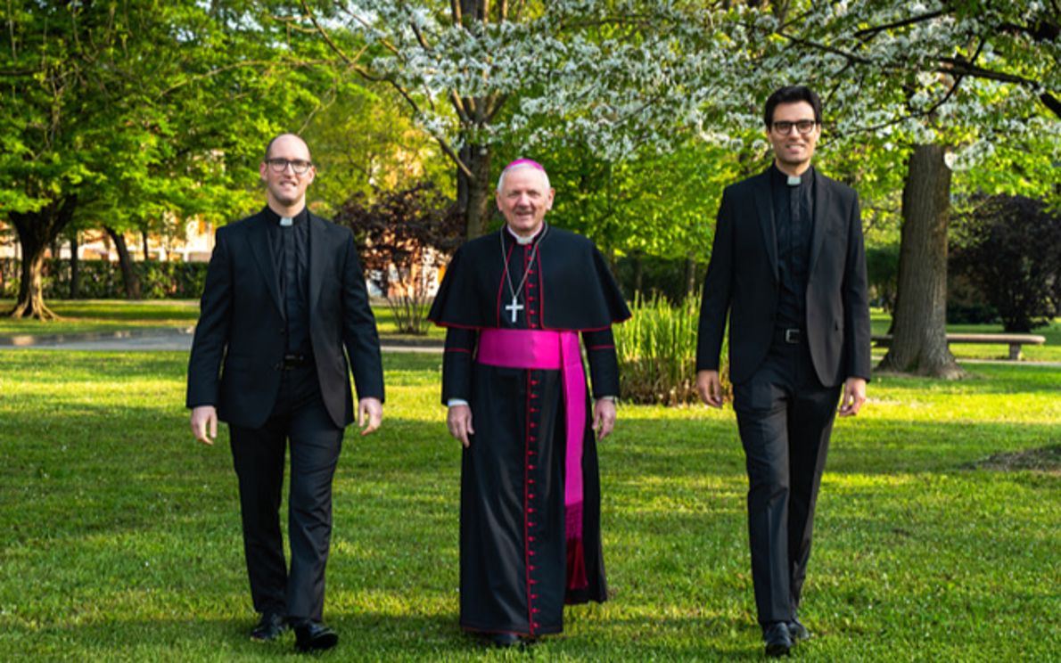 due nuovi sacerdoti