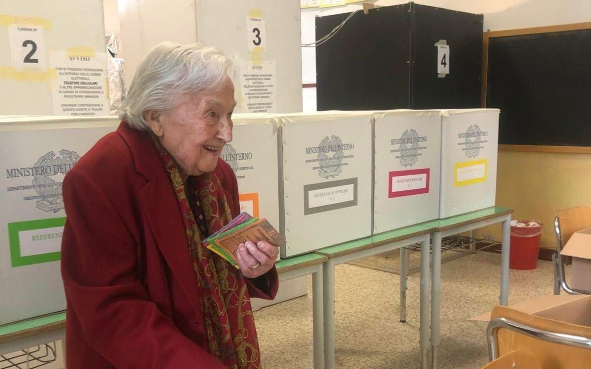La signora Rosa al seggio