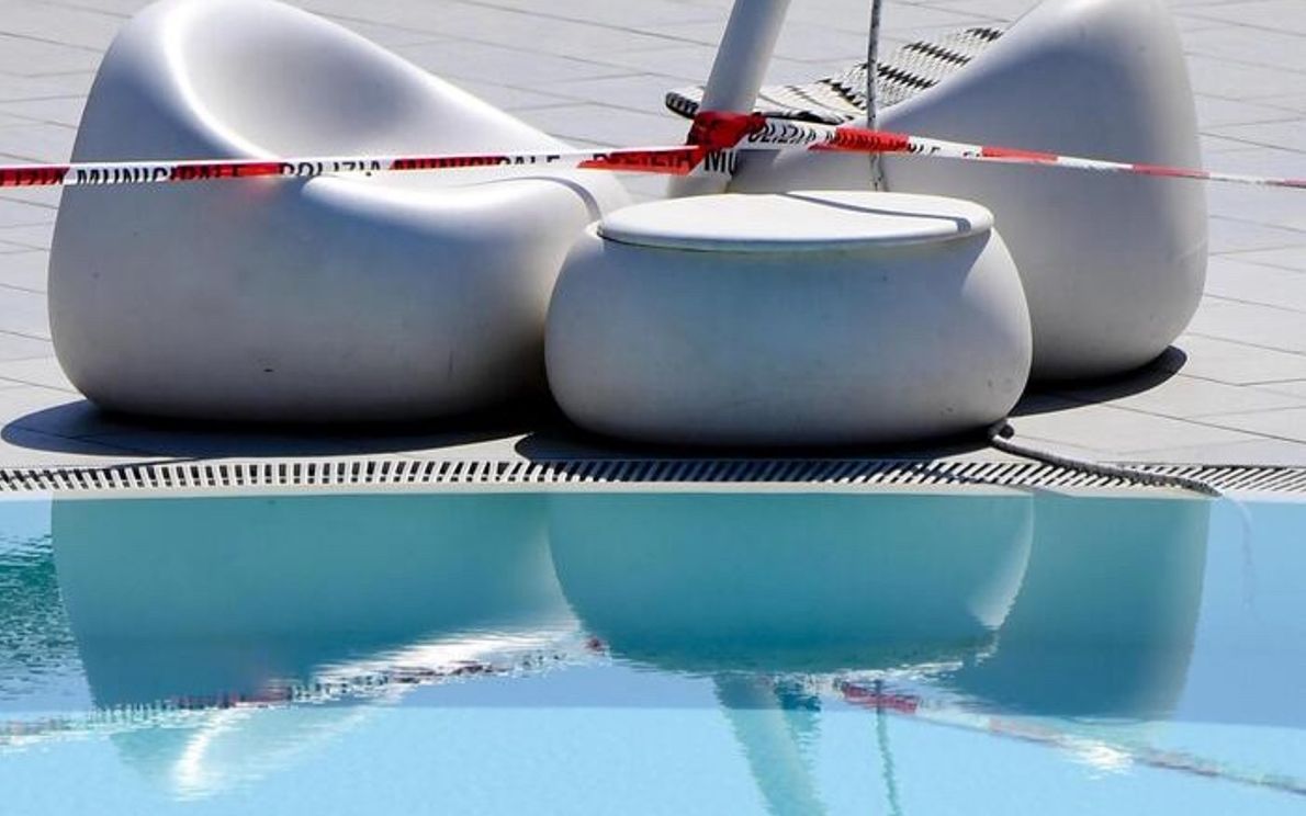 Piscina, annegamento